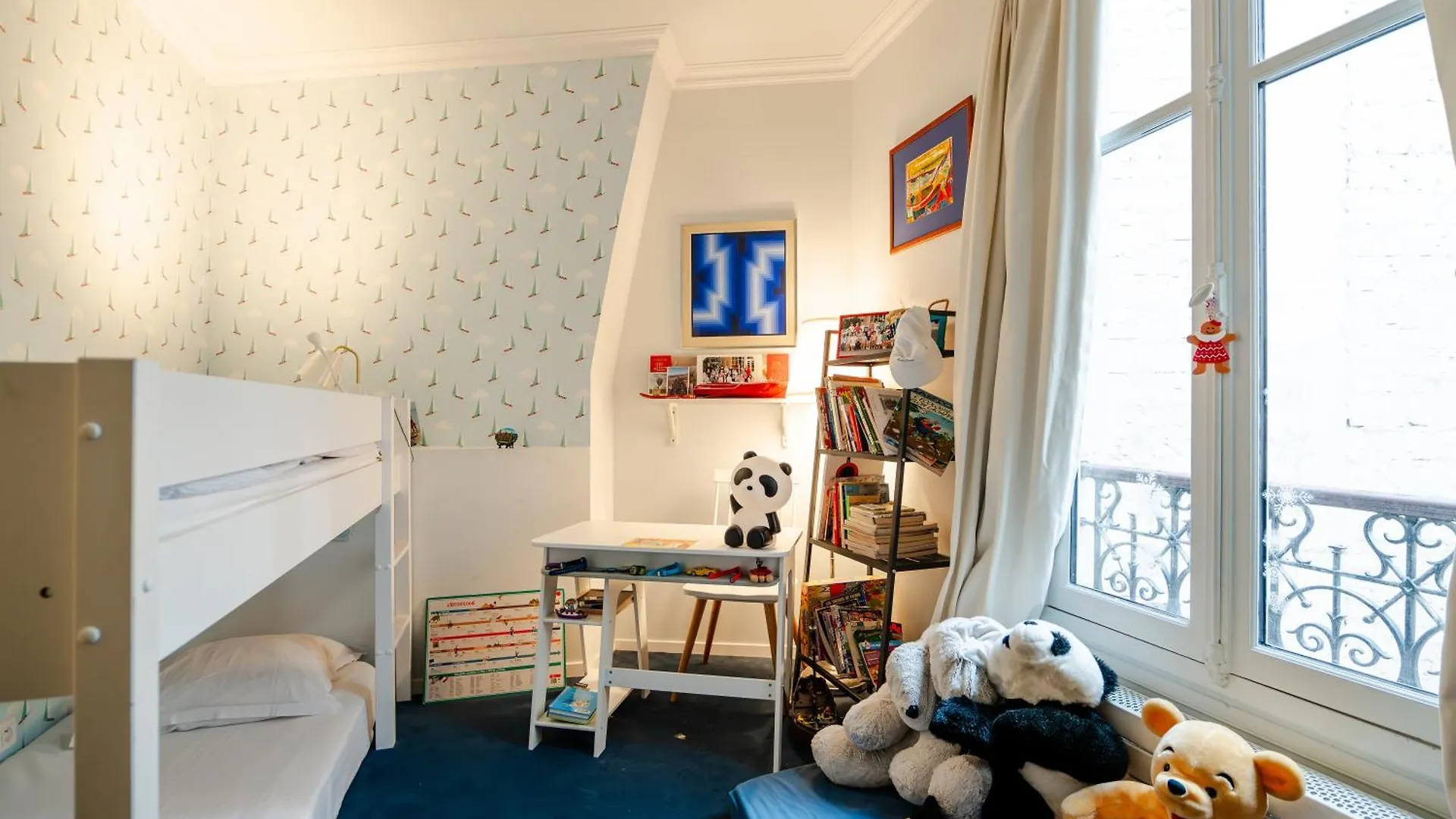 Veeve - Aesthetic Artistry Apartment Paris 0*,  France