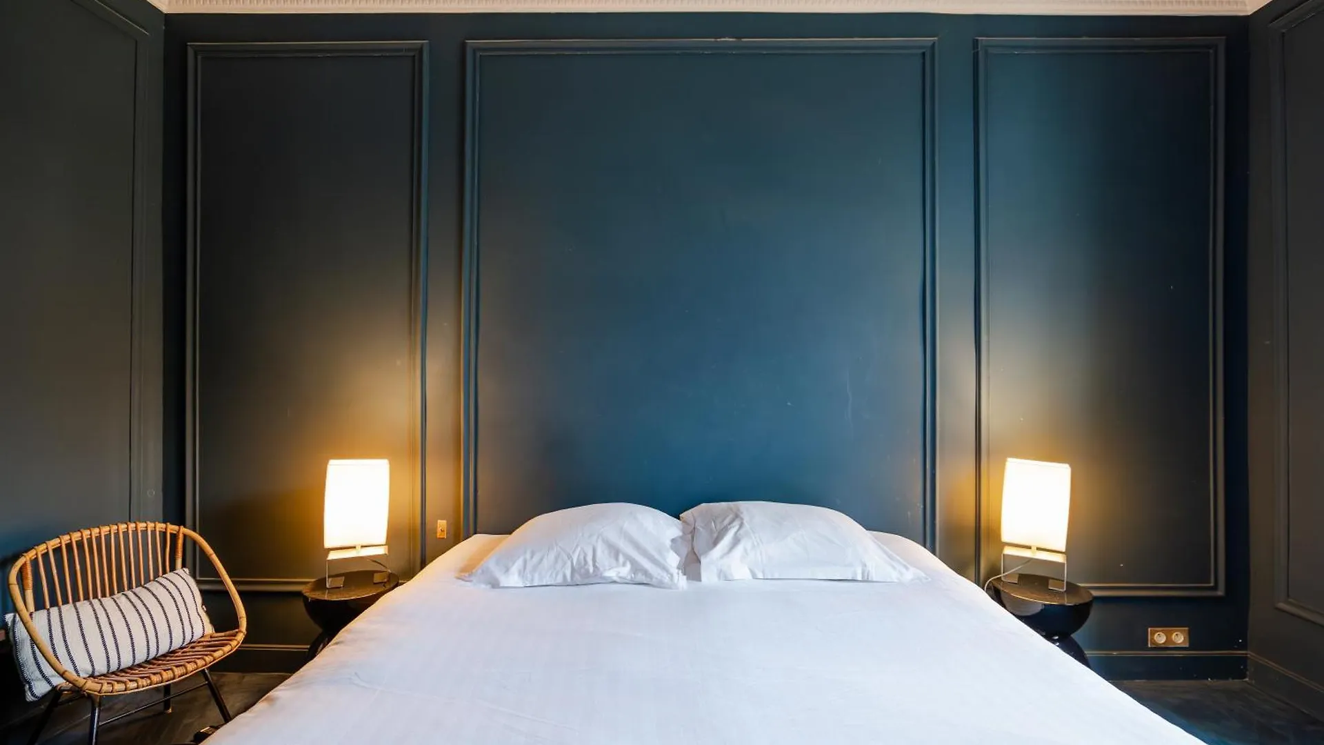 Veeve - Aesthetic Artistry Apartment Paris