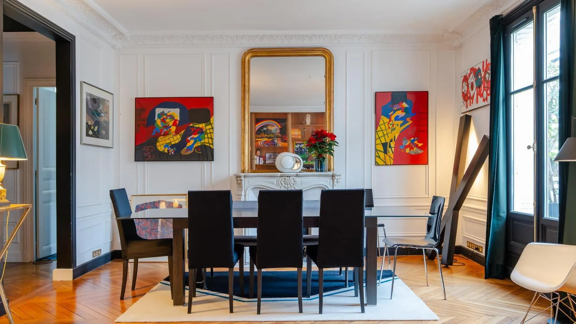 Veeve - Aesthetic Artistry Apartment Paris